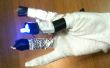 Cyborg luz pintura guantes!  (un interruptor fácil de LED) 