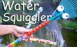 Agua de la manguera Squiggler y espantapájaros