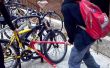 Cómo hacer la bicicleta busque un desánimo horrible de ladrones