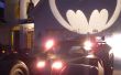 Hacer un tamaño natural vaso de Batmóvil y Batman pantalla con temática de Halloween