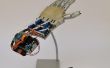Cómo hacer un mando a distancia controlado por una mano robótica con Arduino