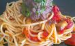 Espinaca-relleno de espagueti y albóndigas
