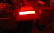 Cajón de la mesa de luz en un escritorio de pie. 