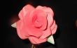 Cómo crear una rosa de papel