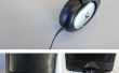 Sobre la oreja los auriculares Fix, con Sugru