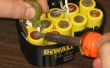 Cómo reconstruir un grupo de baterías Dewalt 14.4v