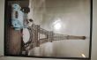 Enciende para arriba el cartel de marco de Torre Eiffel
