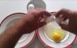 Manera fácil de separar las claras de huevo yema de huevo