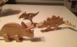 Dinosaurios de juguete de madera