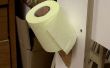 Sostenedor de papel higiénico simple que trabaja