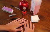 Cómo hacer que sus uñas parezcan profesionalmente pintado