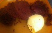 Pastel de Chocolate en una taza de caliente
