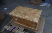 Una caja de madera