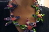 Lindo collar de flores de tela