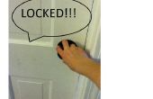 Cómo desbloquear una cerradura de baño si tu hermano lo tiene bloqueado
