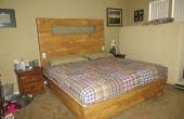 Rey tamaño madera plataforma cama y cabecero con luces integradas y puntos de venta y cajones ocultos por $400! 
