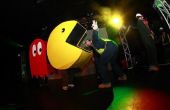 Muerde las uñas traje de Pacman gigante