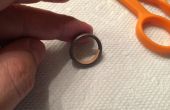 Cómo corregir un anillo flojo con cinta y limpiar esmalte de uñas