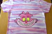 Gato de Cheshire secadora tinte camiseta gráfica