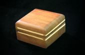 Una caja de regalo de madera maciza
