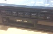 Añadir un conector de audio a una radio de coche antiguo (Clarion 882NP)
