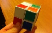 Cómo resolver un cubo de Rubix 2 por 2