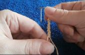 Cómo atar una cadena de nudo de enganche medio alterno para joyería del cáñamo
