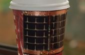 El Sr. Buzz, el cargador Solar USB en una taza
