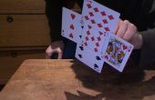 Cómo sostener seis tarjetas tocando solamente una