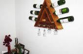Triangular plataforma de bastidores de vino para 6 botellas y 4 copas