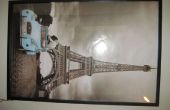 Enciende para arriba el cartel de marco de Torre Eiffel