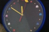 Reloj análogo con temas de Pac-Man