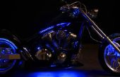 Instale tiras de iluminación LED en motocicleta