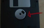 Cómo convertir viejos disquetes en pulseras, collares o cinturones