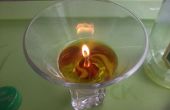 Sencilla lámpara de aceite o vela con aceite casero y mecha de cáñamo