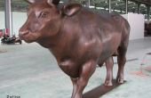 Cómo lanzar a un toro de bronce de tamaño de vida de modelo Digital