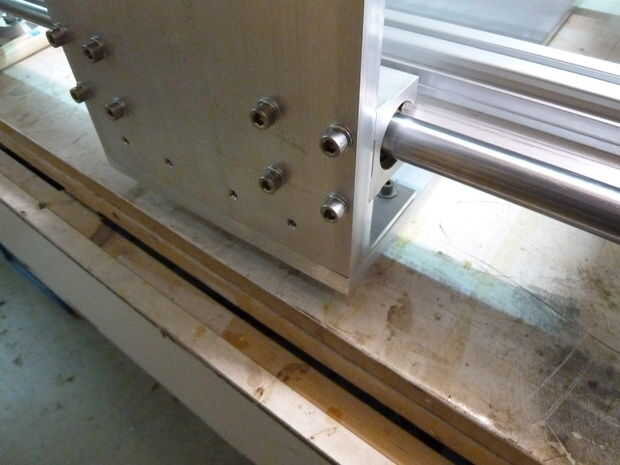 Las piezas de la máquina CNC recortan 70 mm alrededor del montaje del eje del enrutador 