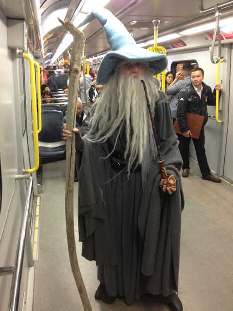 Túnica Capa Gandalf asistente Gris Talla Adulto Sofisticado Vestido Halloween Disfraz