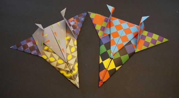 Aviones De Origami Inspirado En Dibujos Animados Paso 8