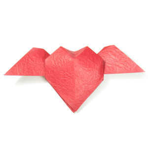 Cómo Hacer Un Origami De Corazón Con Alas Paso 18 Hecho