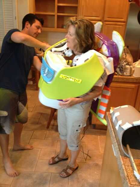 buzz lightyear gigante