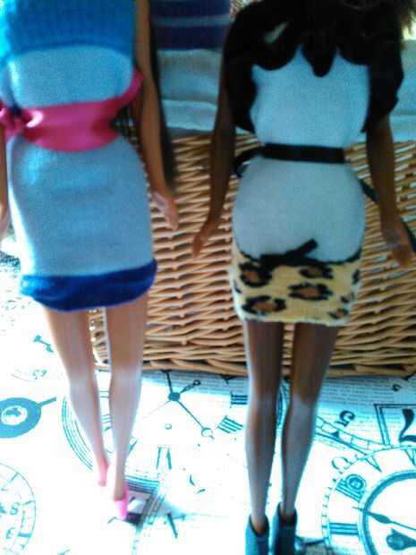 Upcycle calcetines infantiles en Barbie vestidos (sin coser) Upcycle calcetines infantiles en Barbie vestidos (sin coser)